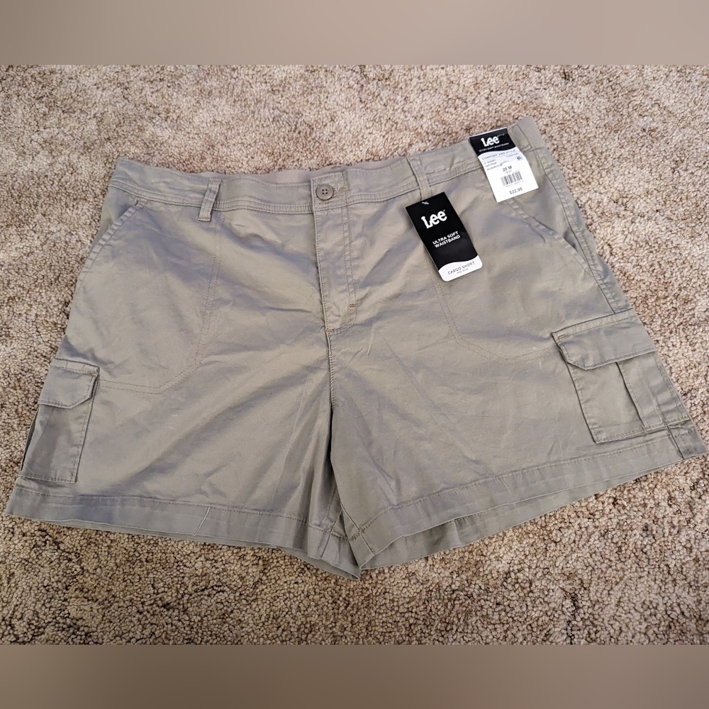 Lee Size 20 Shorts and Capri